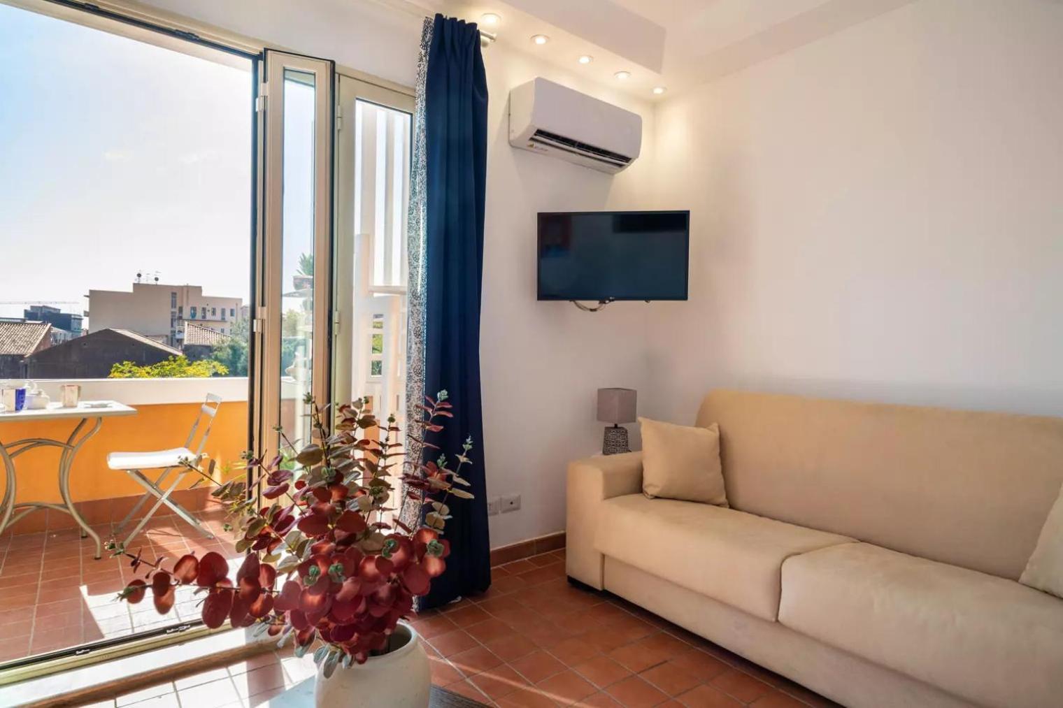 La Terrazza Sul Cielo Apartment Катания Екстериор снимка