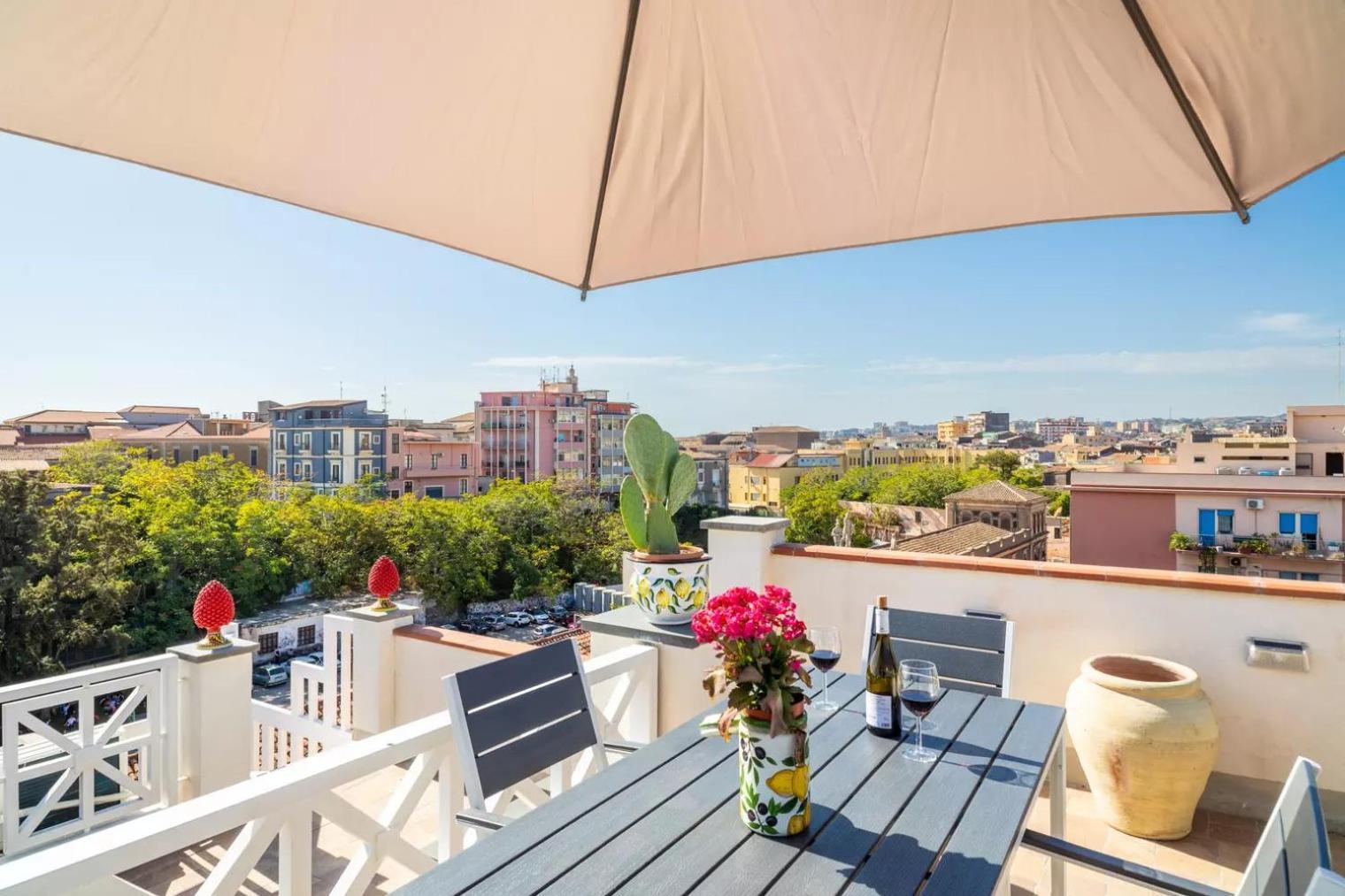 La Terrazza Sul Cielo Apartment Катания Екстериор снимка