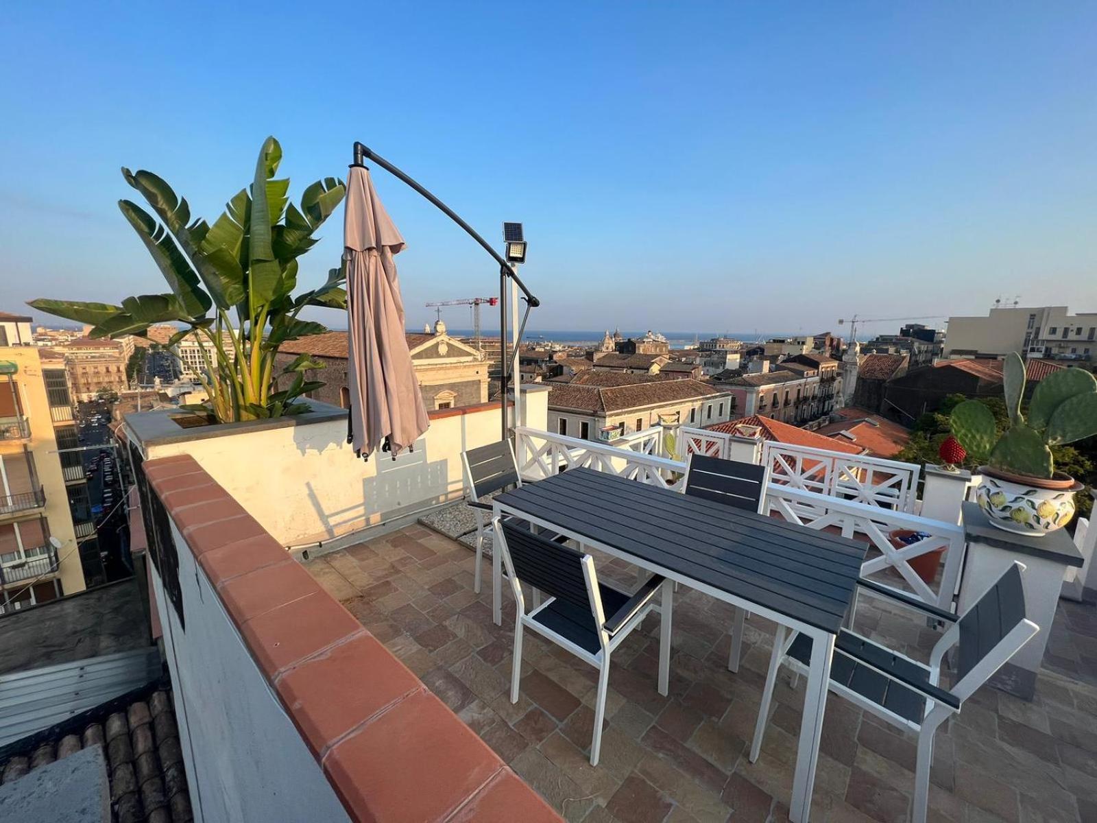 La Terrazza Sul Cielo Apartment Катания Екстериор снимка